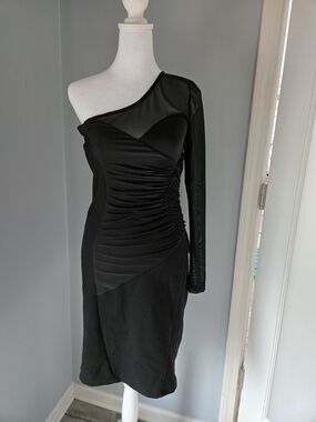 Kardashians BEBE size M Asymmetric One-Shoulder Black Ruched Mesh Dress